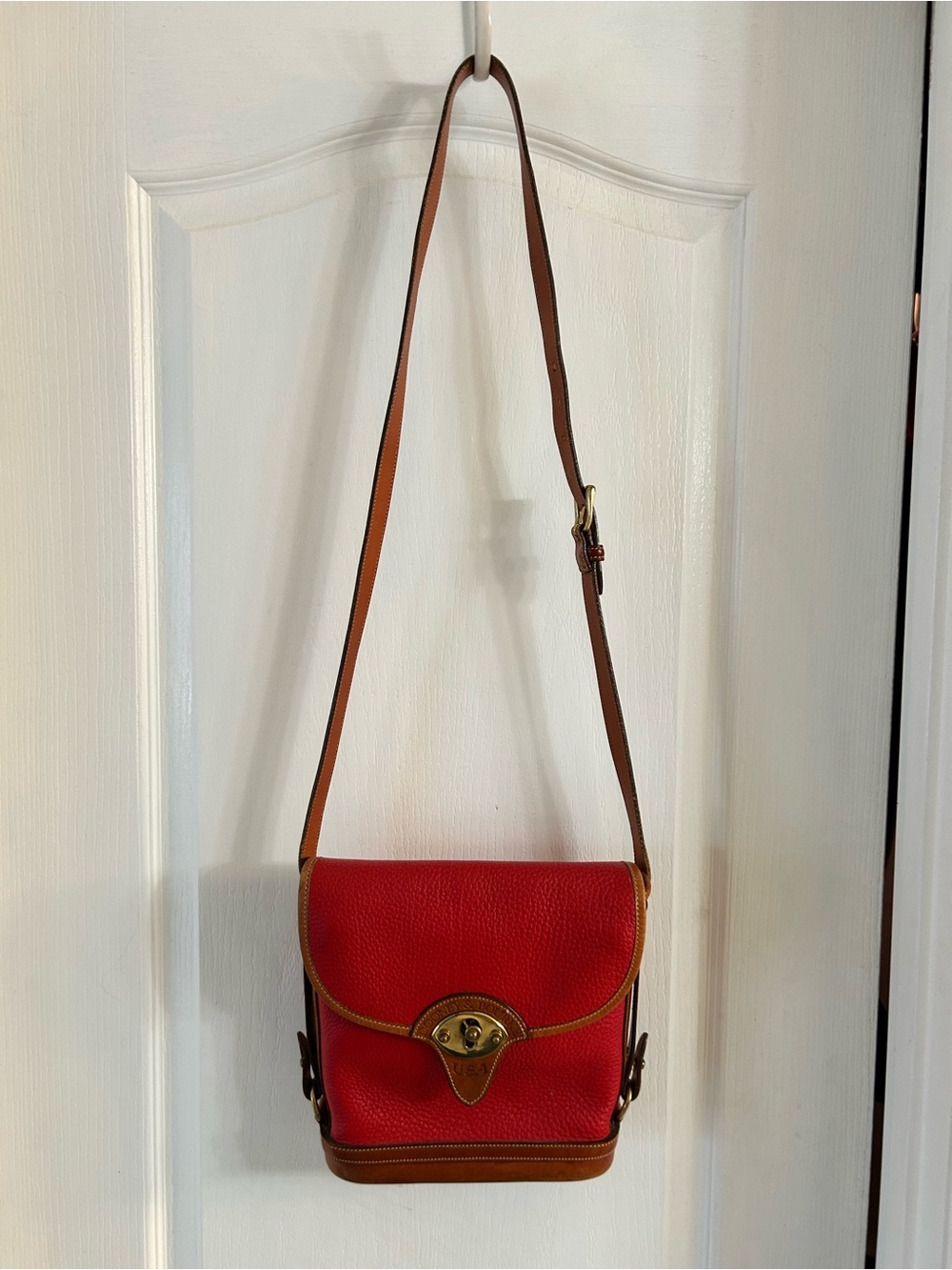 Vintage Dooney & Bourke AWL Calvary Spectator red & Brown Leather Crossbody Bag